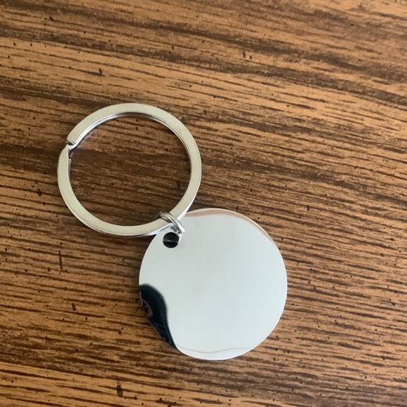 Engraved Keychain for Mom - Picture 2 of 3